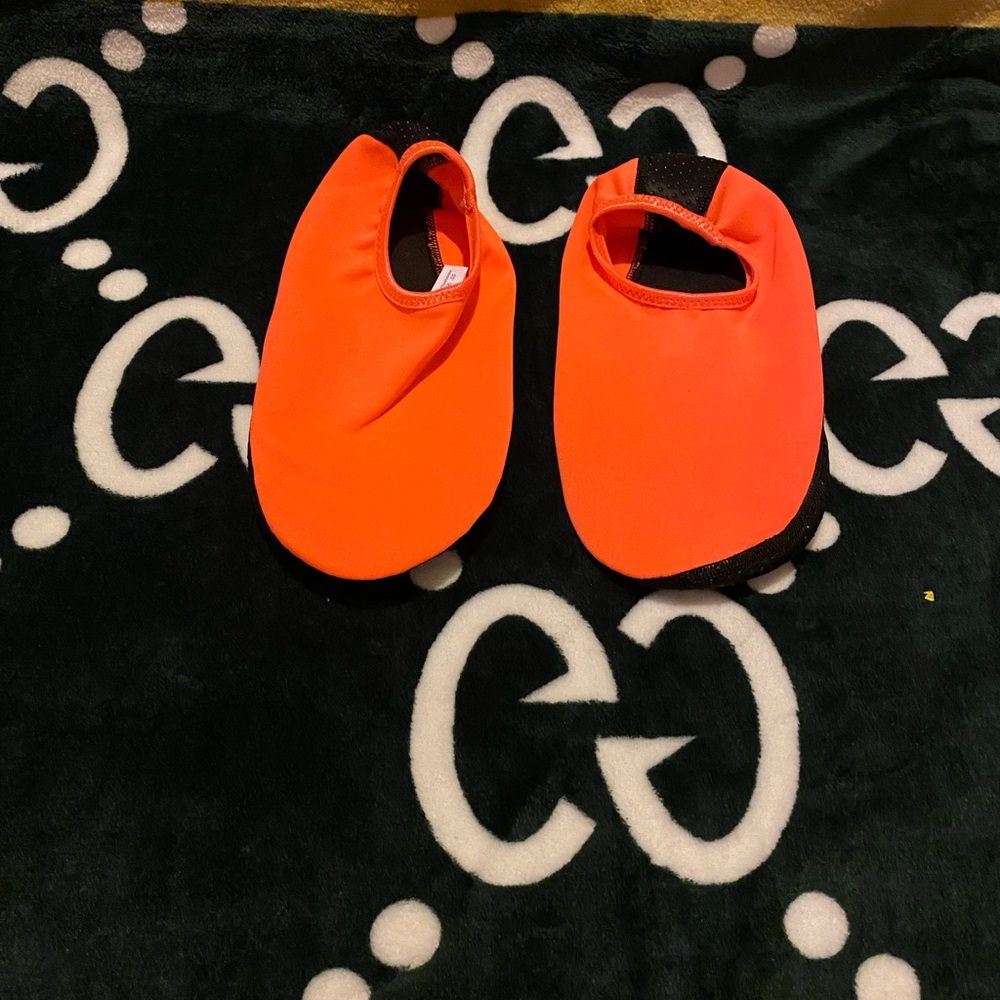 Aqua Shoes
